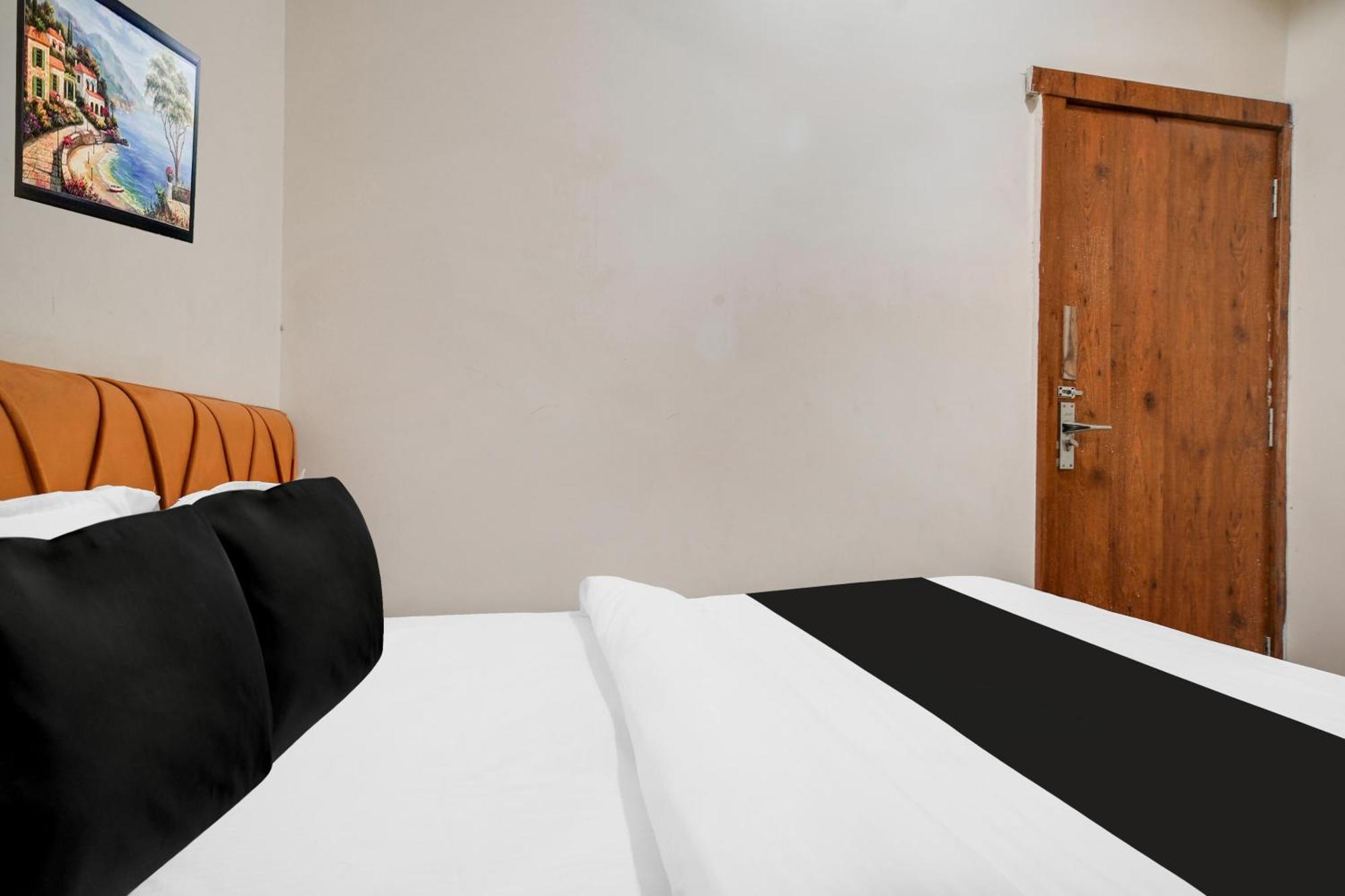 Hotel O Ujjain Near Hari Fatak Kültér fotó