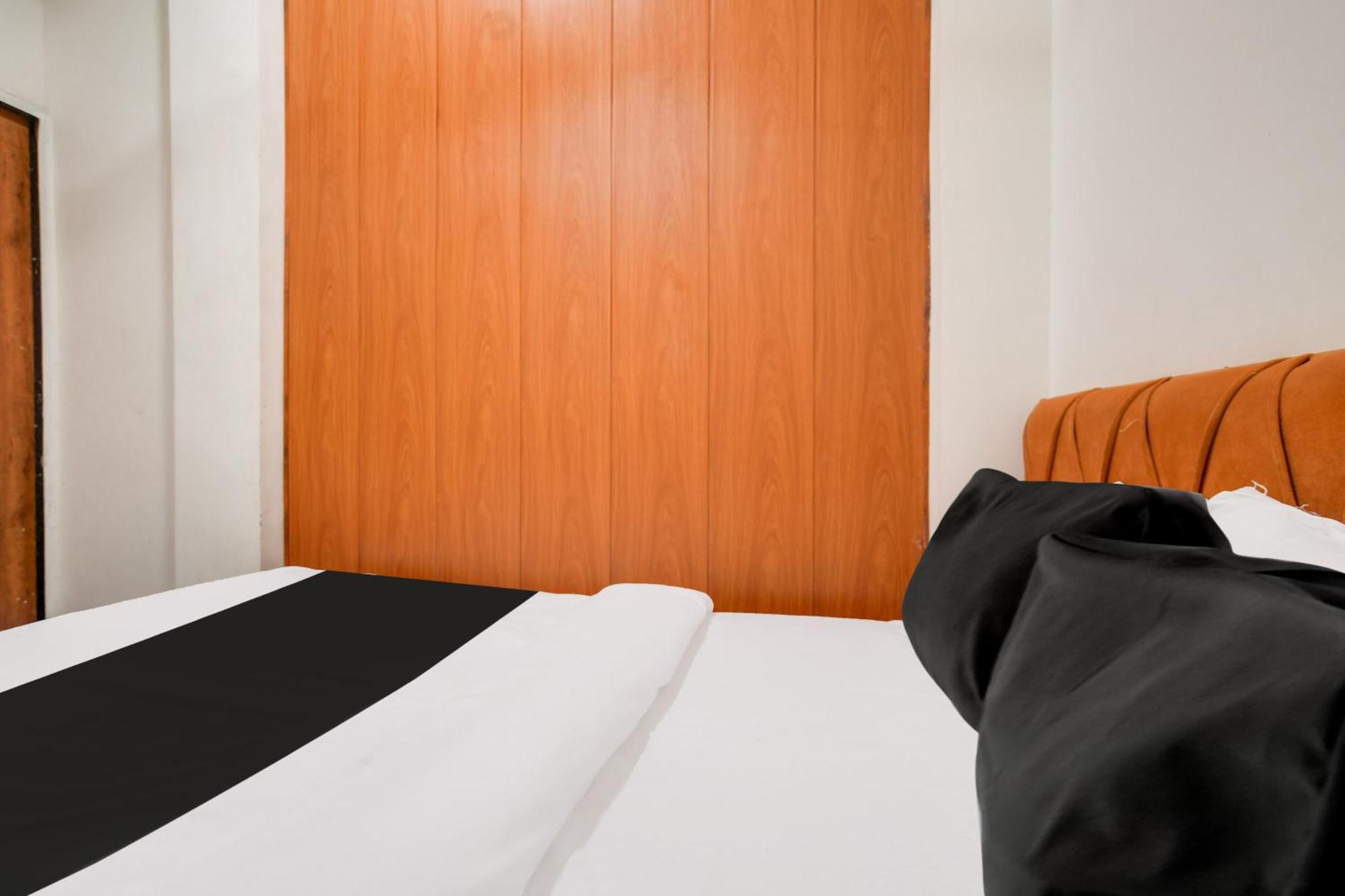 Hotel O Ujjain Near Hari Fatak Kültér fotó