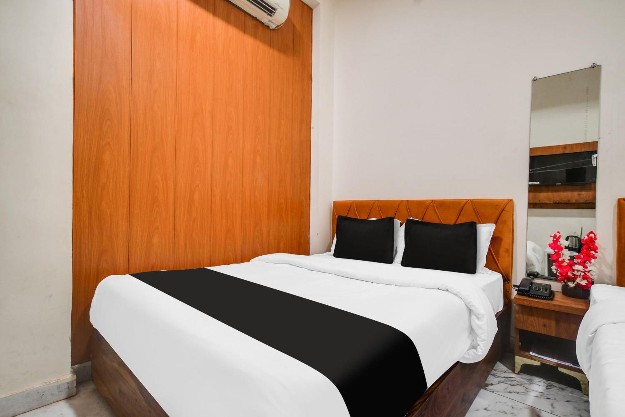 Hotel O Ujjain Near Hari Fatak Kültér fotó