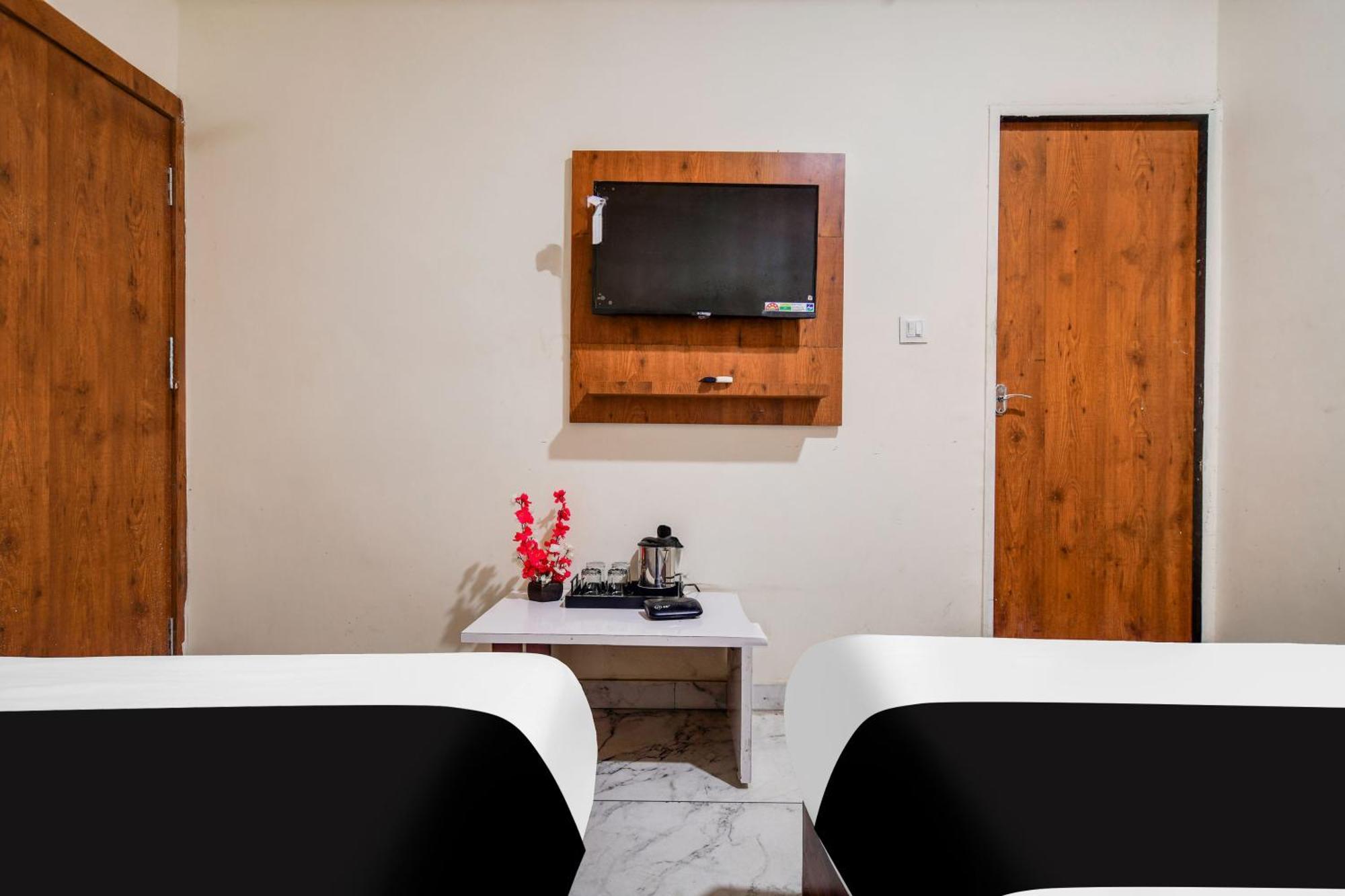 Hotel O Ujjain Near Hari Fatak Kültér fotó