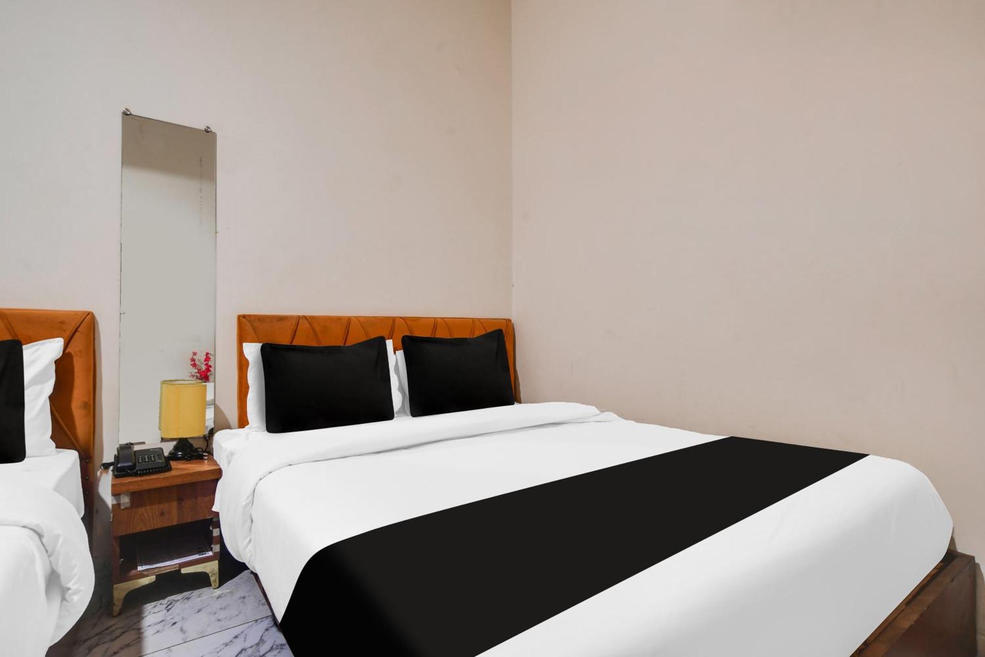 Hotel O Ujjain Near Hari Fatak Kültér fotó